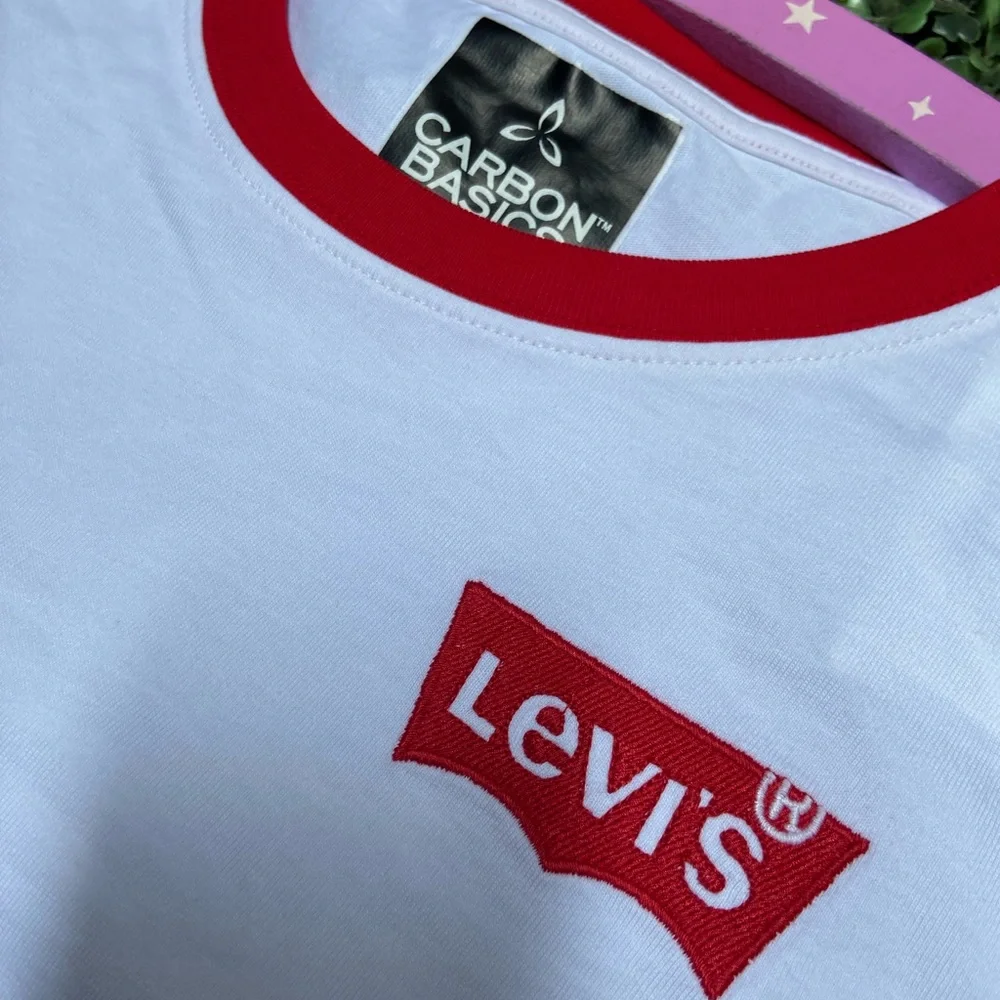 💜Carbon Basics Levi’s Tops. Size - M - Picture 5 of 9